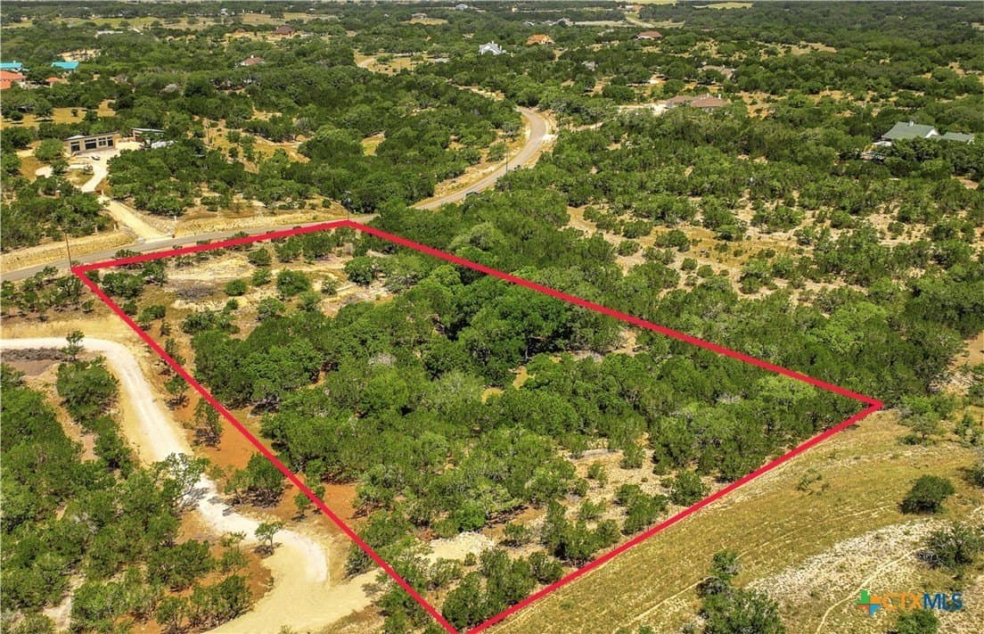 3.91 acres in Comal County - photo 2