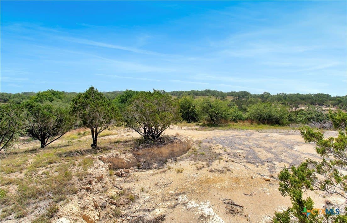 3.91 acres in Comal County - photo 6