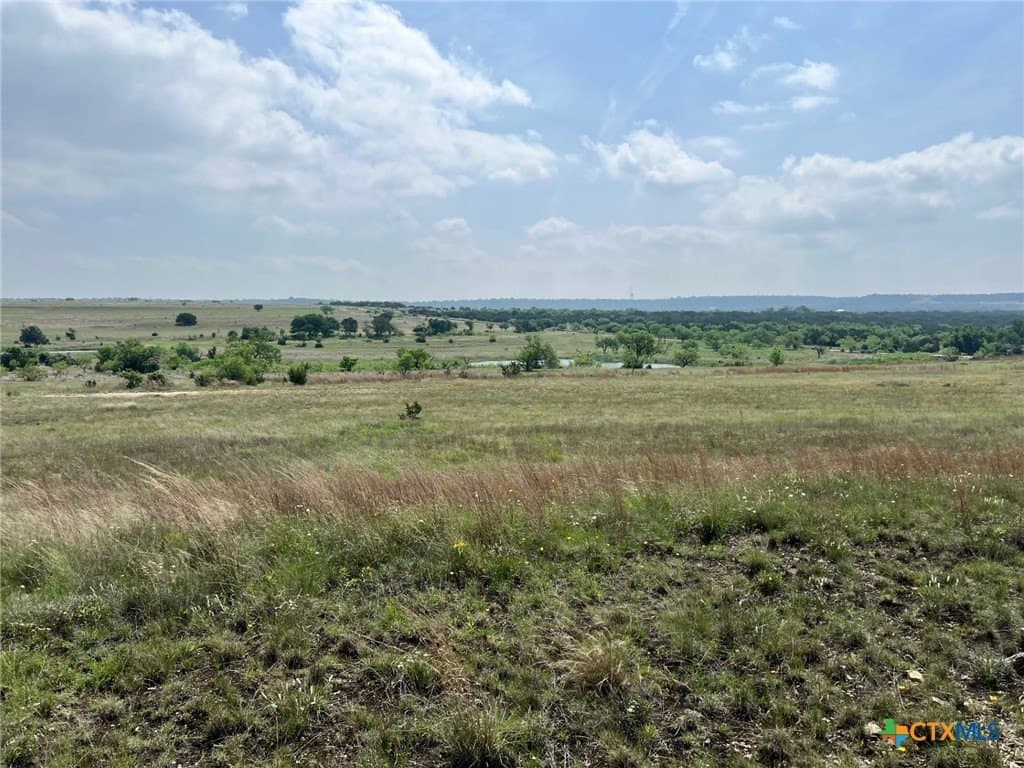 55.52 acres in Lampasas County