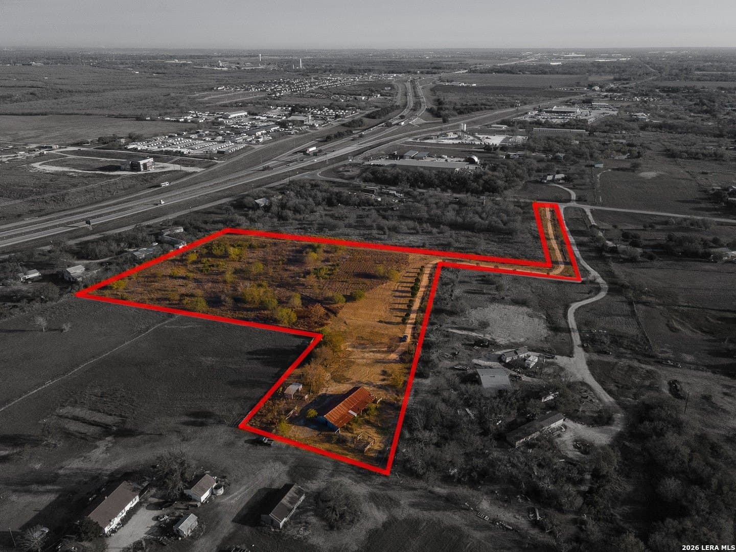 8.44 acres in Guadalupe County gallery image 2