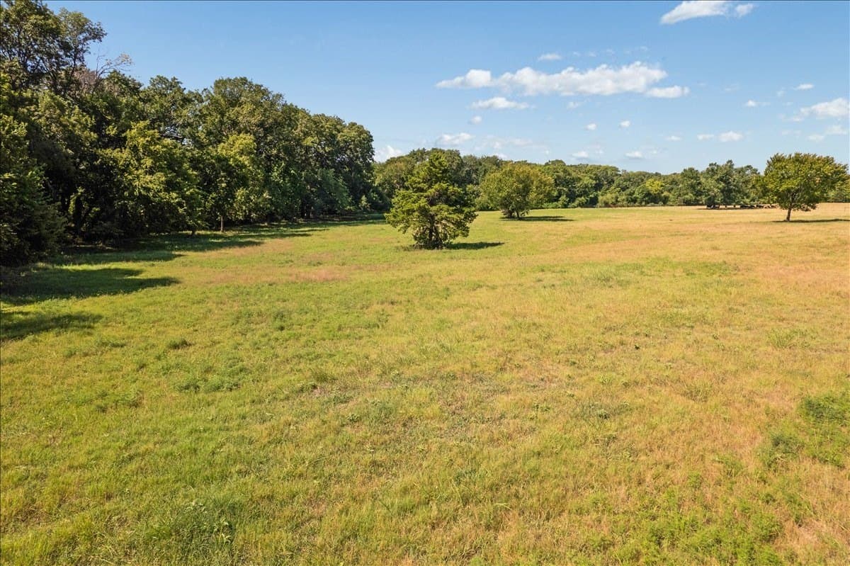 11.46 acres in Grayson County - photo 9