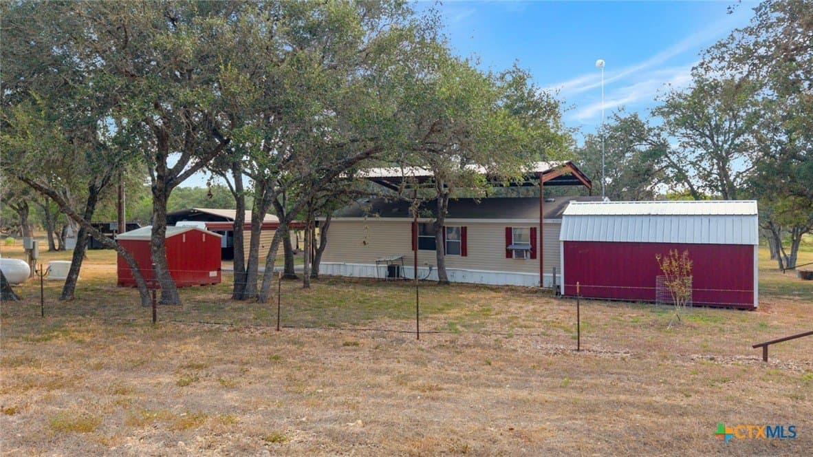 10 acres in DeWitt County - photo 36