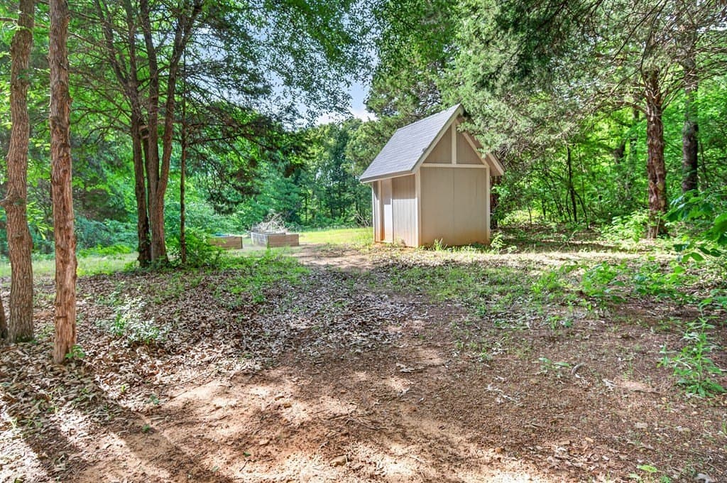 9.35 acres in HENDERSON County - photo 45