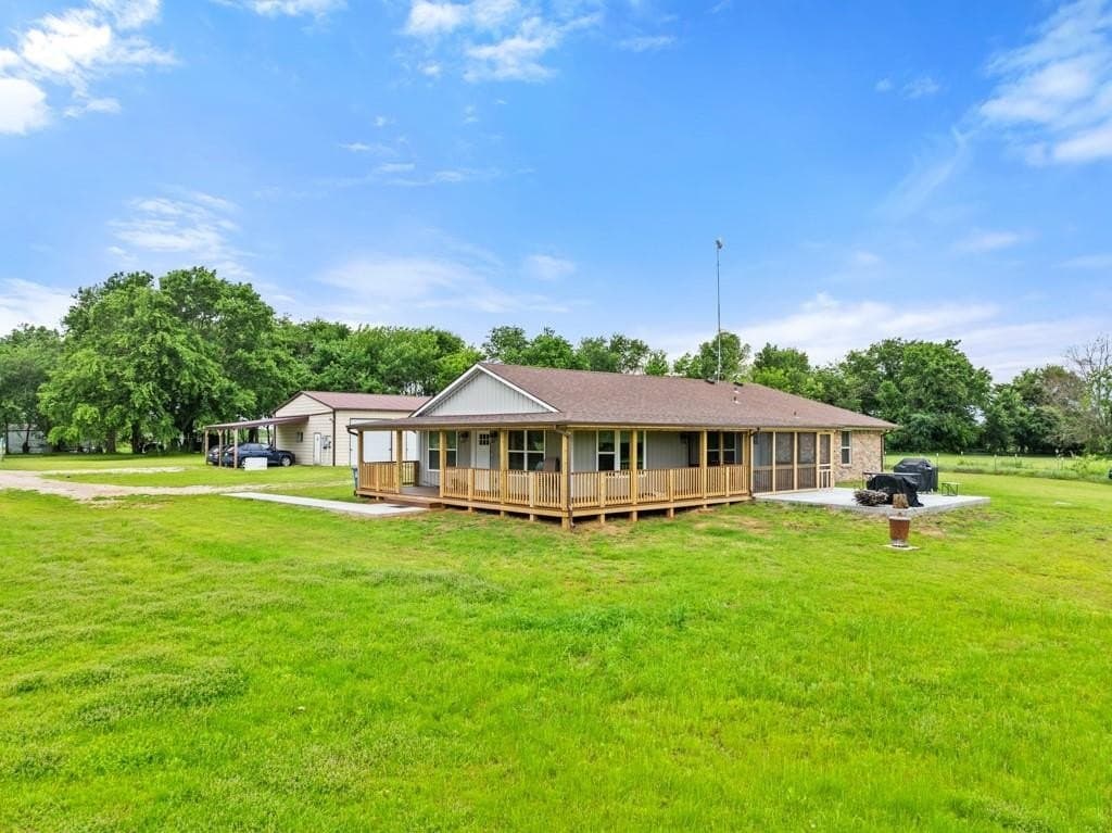 10.05 acres in Hopkins County