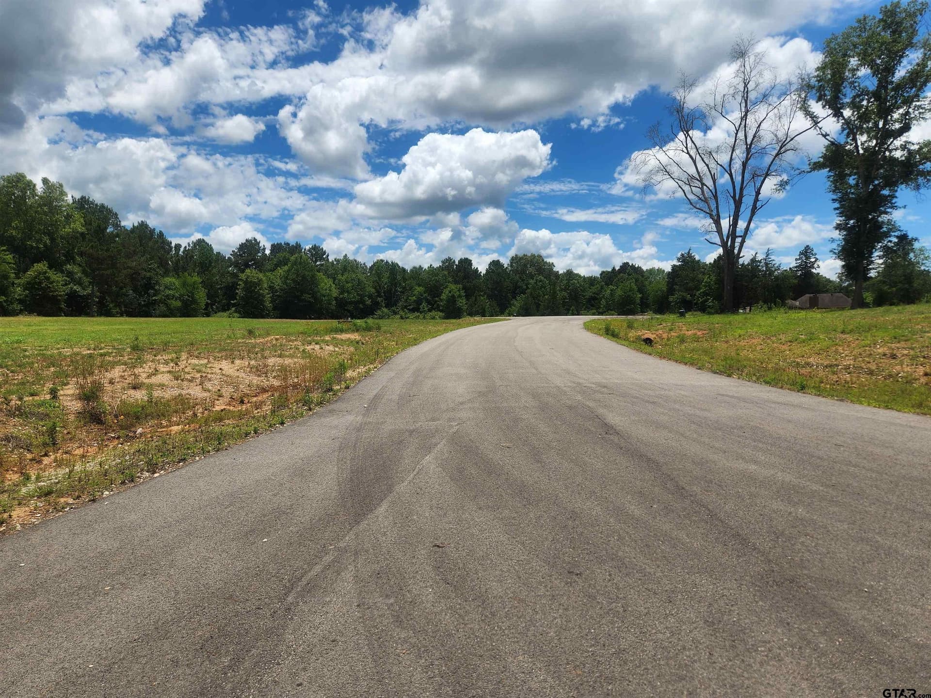 0.5 acres in Smith County