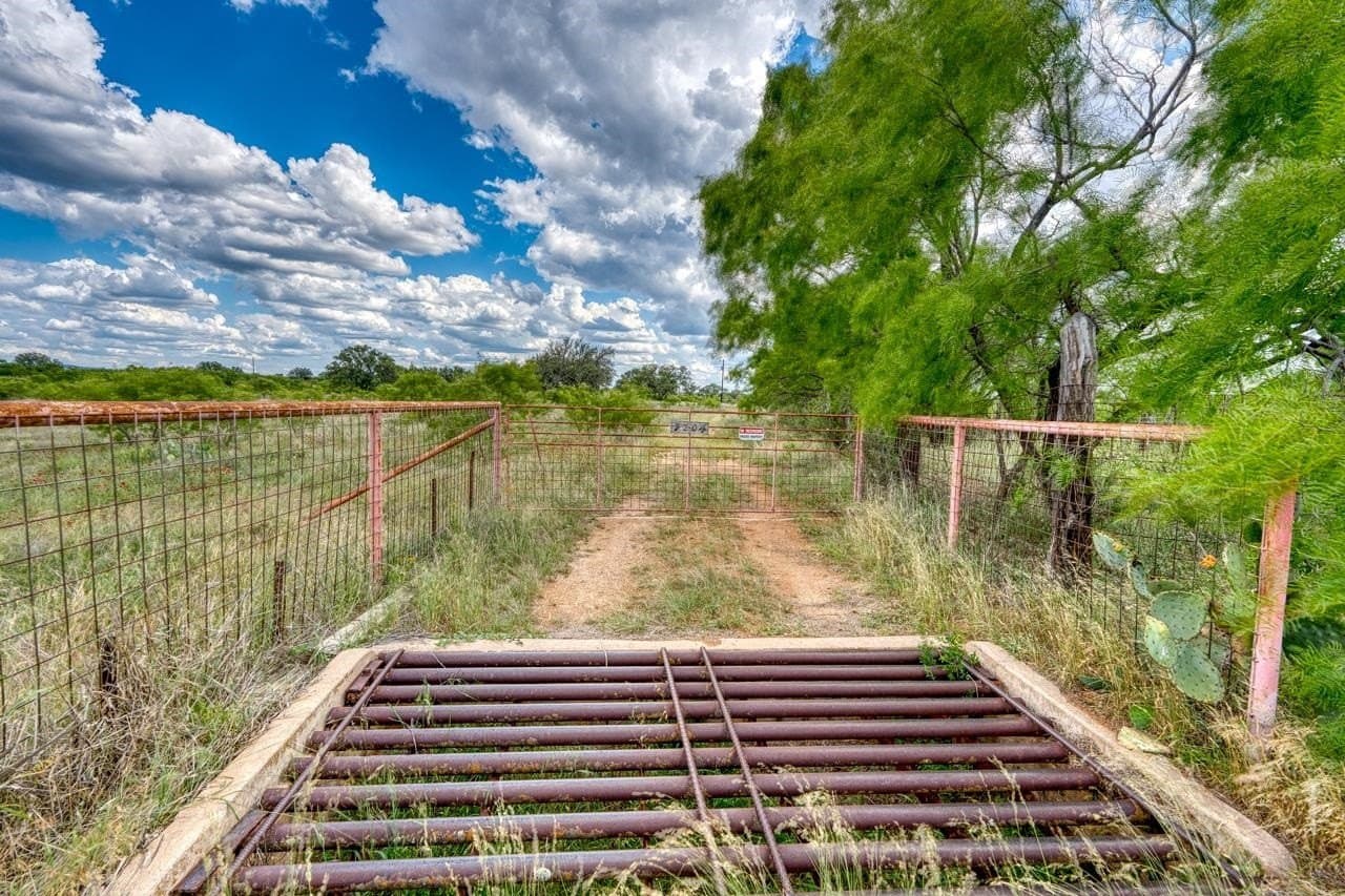 33.9 acres in Llano County gallery image 2