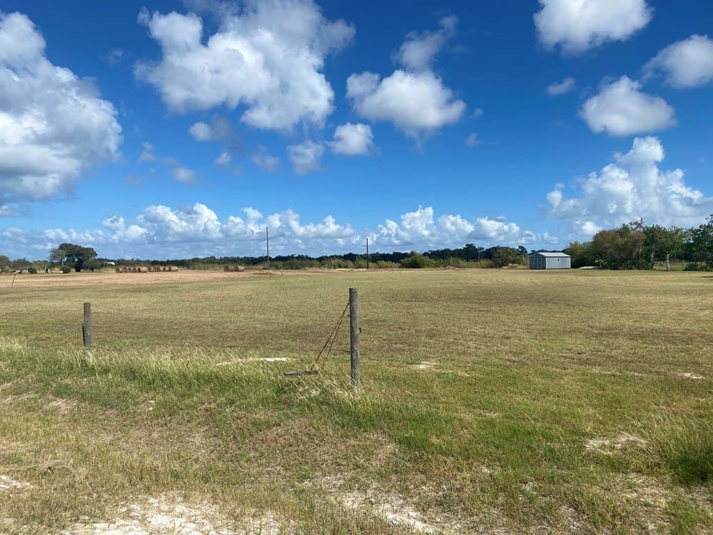 3.5 acres in Texas County gallery image 2