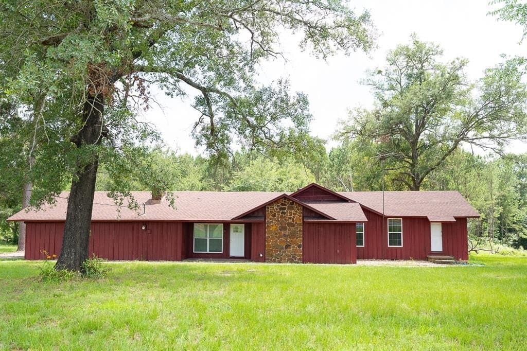 22 acres in Smith County