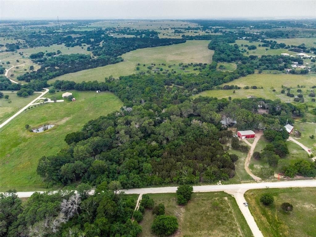 8 acres in Hill County gallery image 3