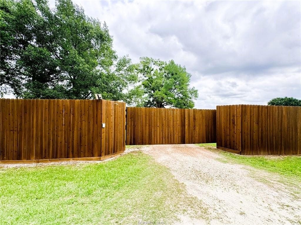 26.8 acres in Grimes County featured view