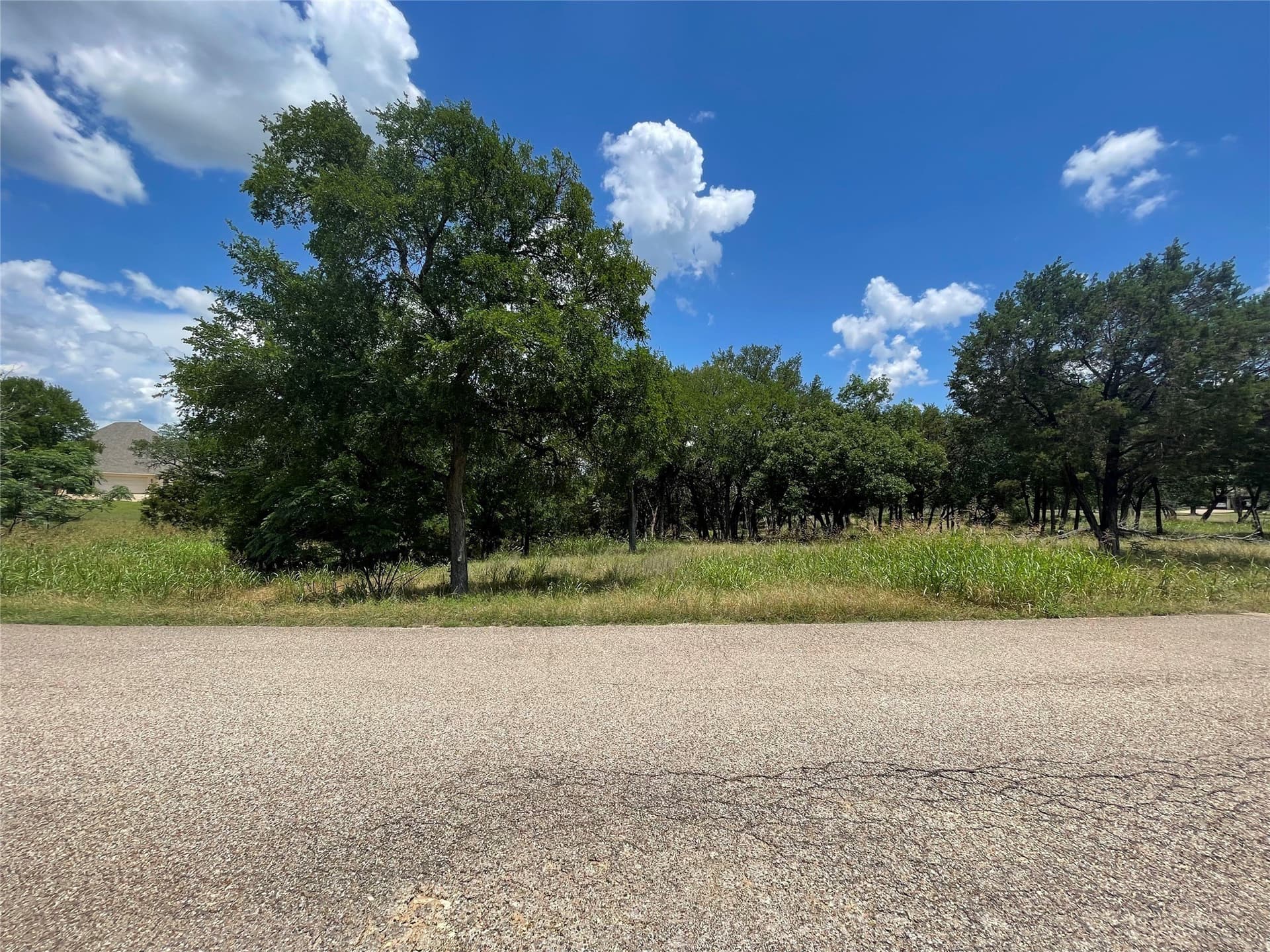4.96 acres in McLennan County gallery image 2