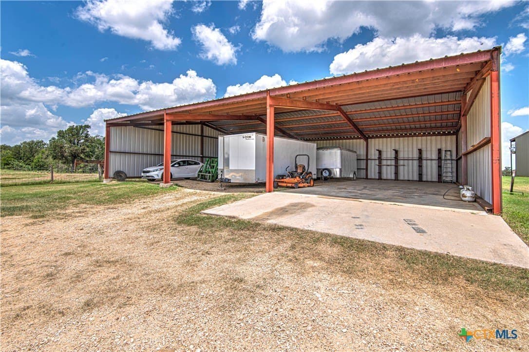 20.64 acres in Milam County - photo 37