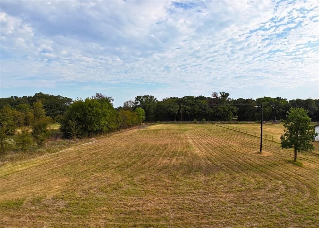 1 acres in Kaufman County gallery image 2