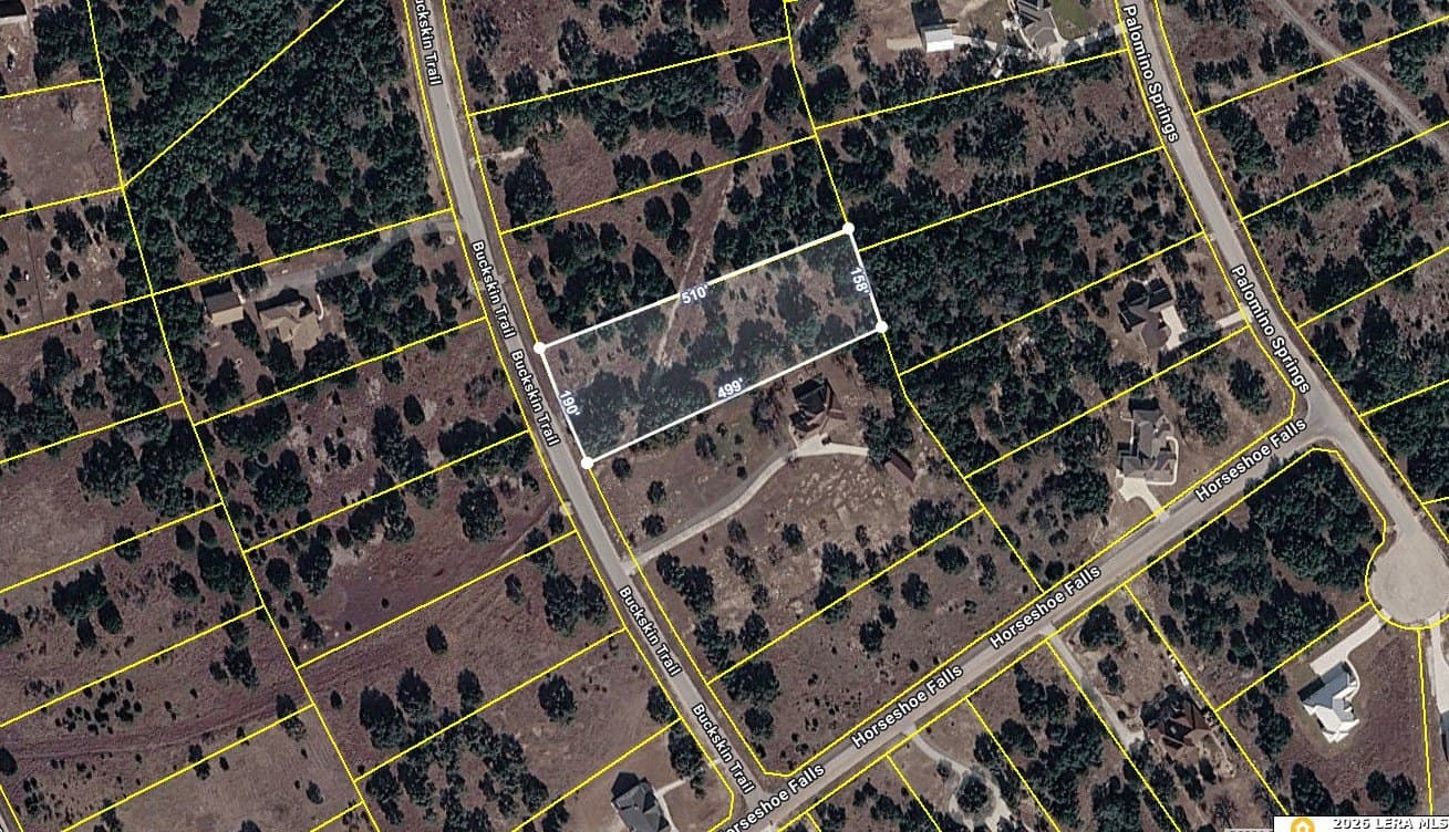 2 acres in Bandera County gallery image 2