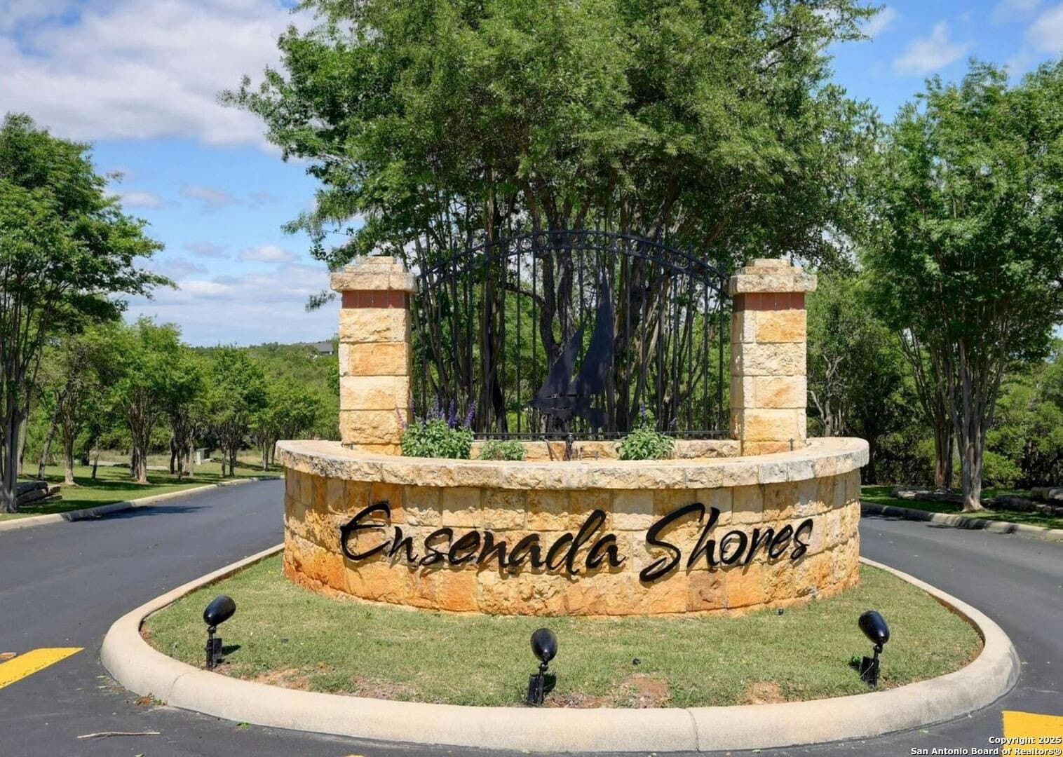 1.24 acres in Comal County gallery image 3