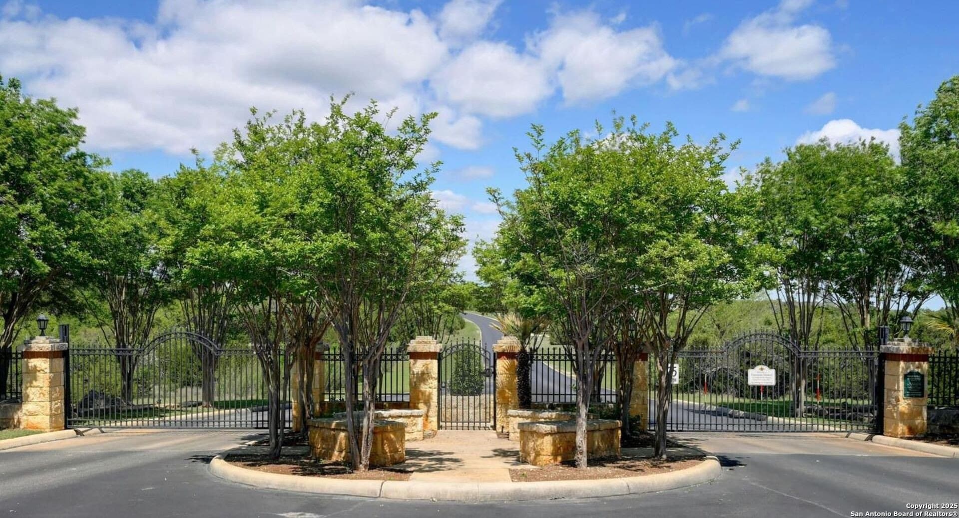 1.24 acres in Comal County gallery image 4