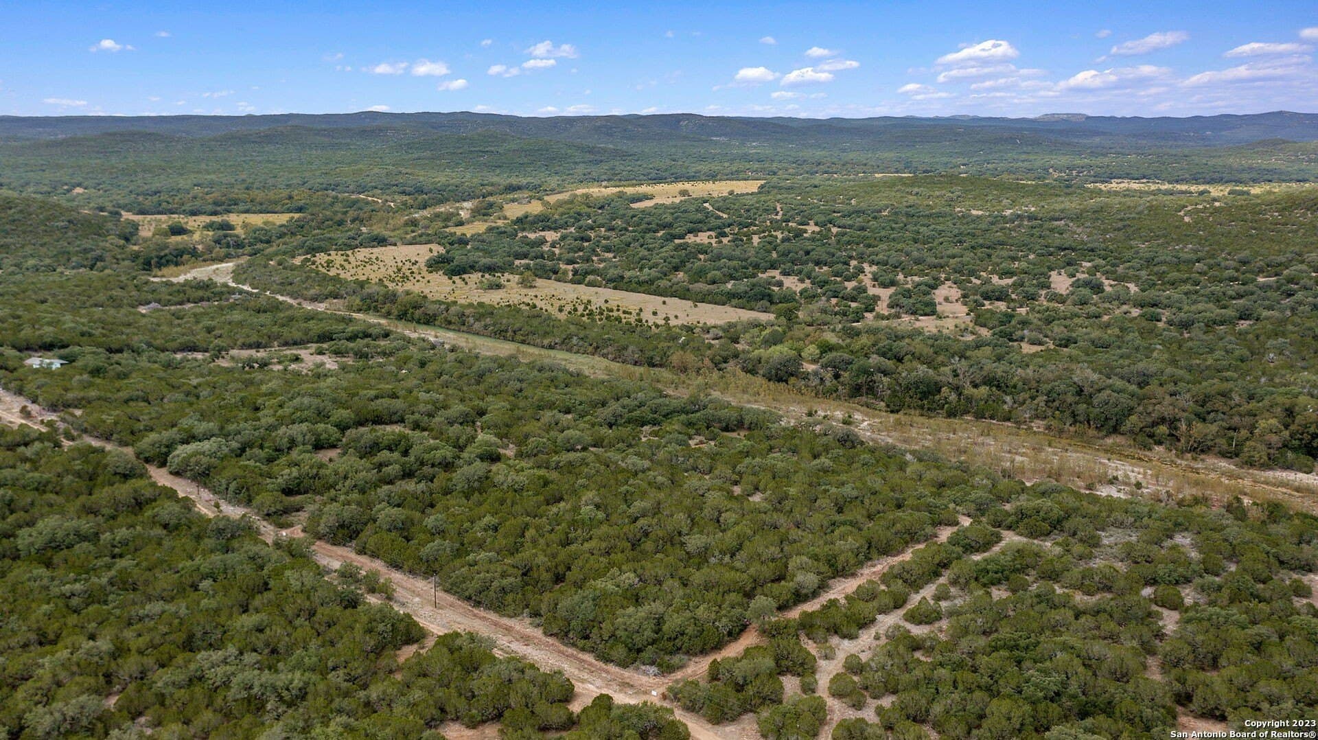 5.44 acres in Uvalde County - photo 9