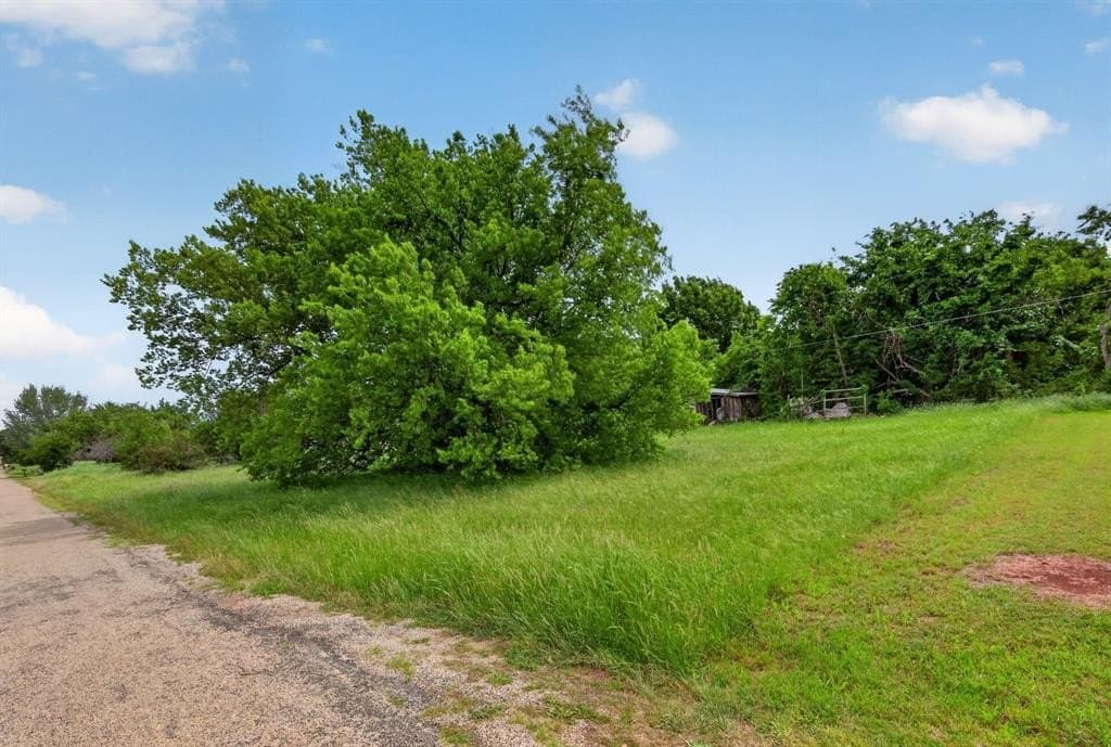 0.04 acres in Hood County gallery image 3