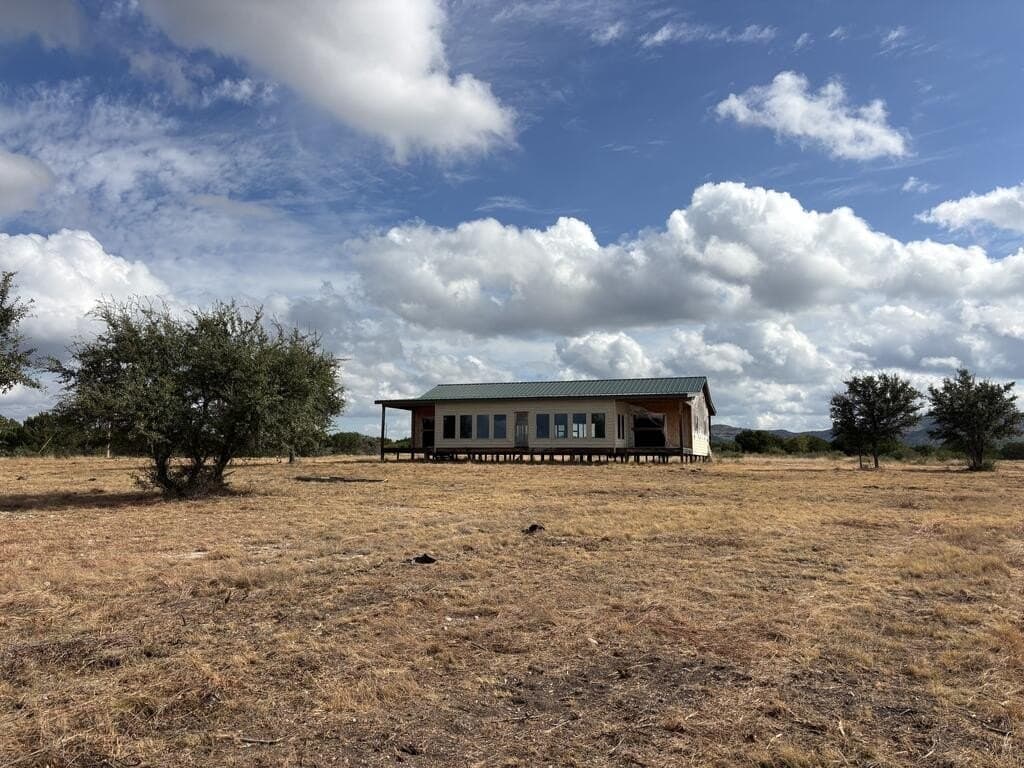 19.65 acres in Real County - photo 7