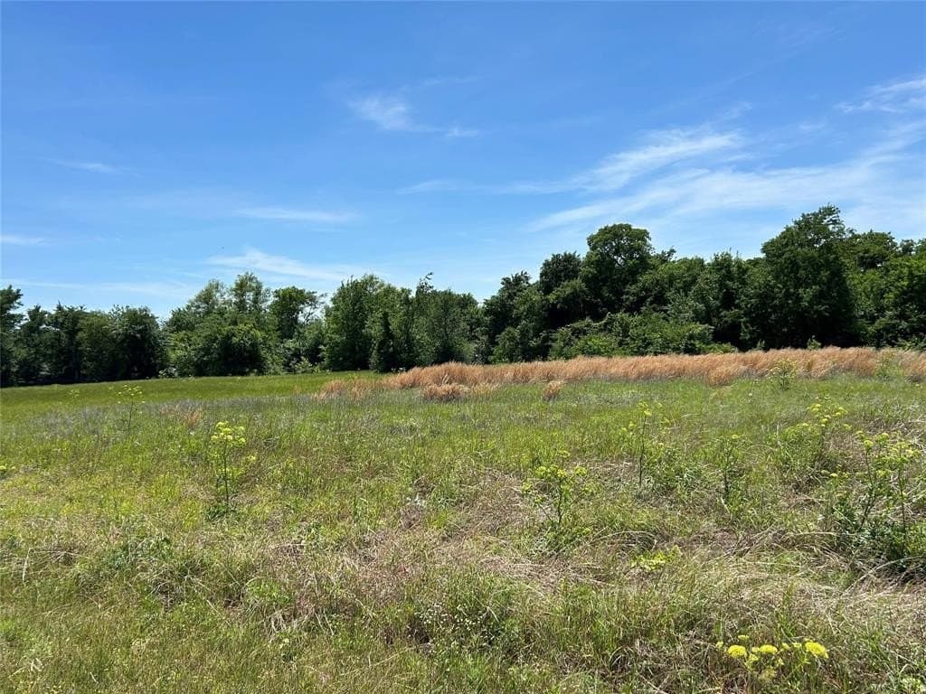 1.28 acres in Kaufman County
