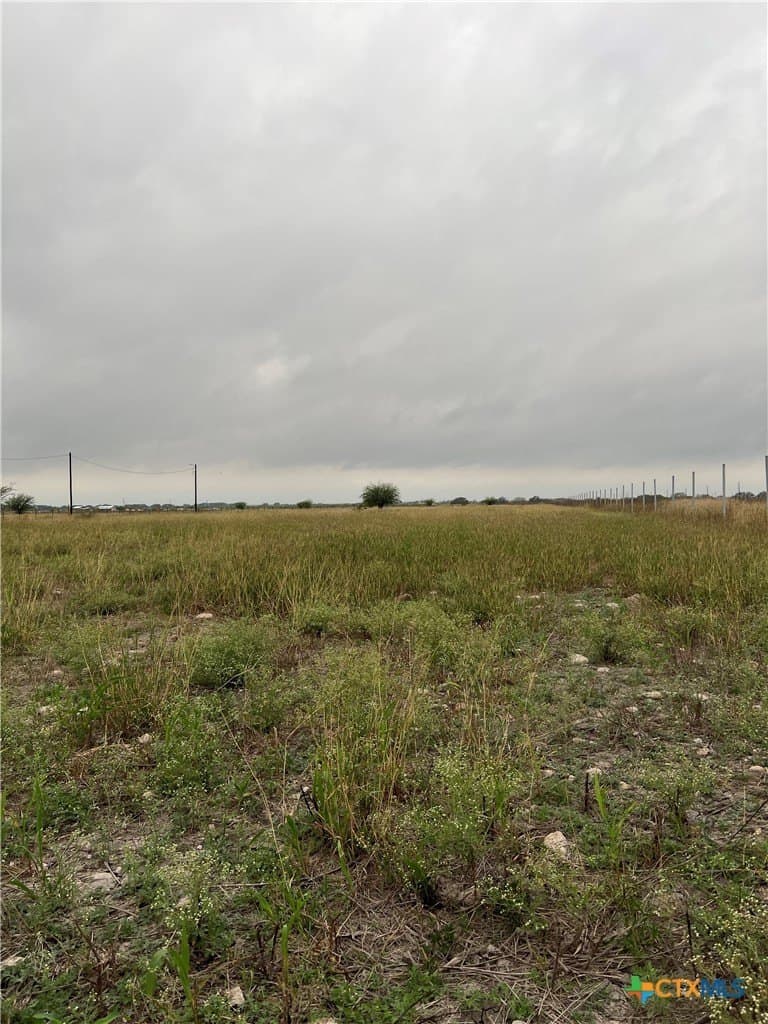 2.05 acres in Medina County gallery image 3