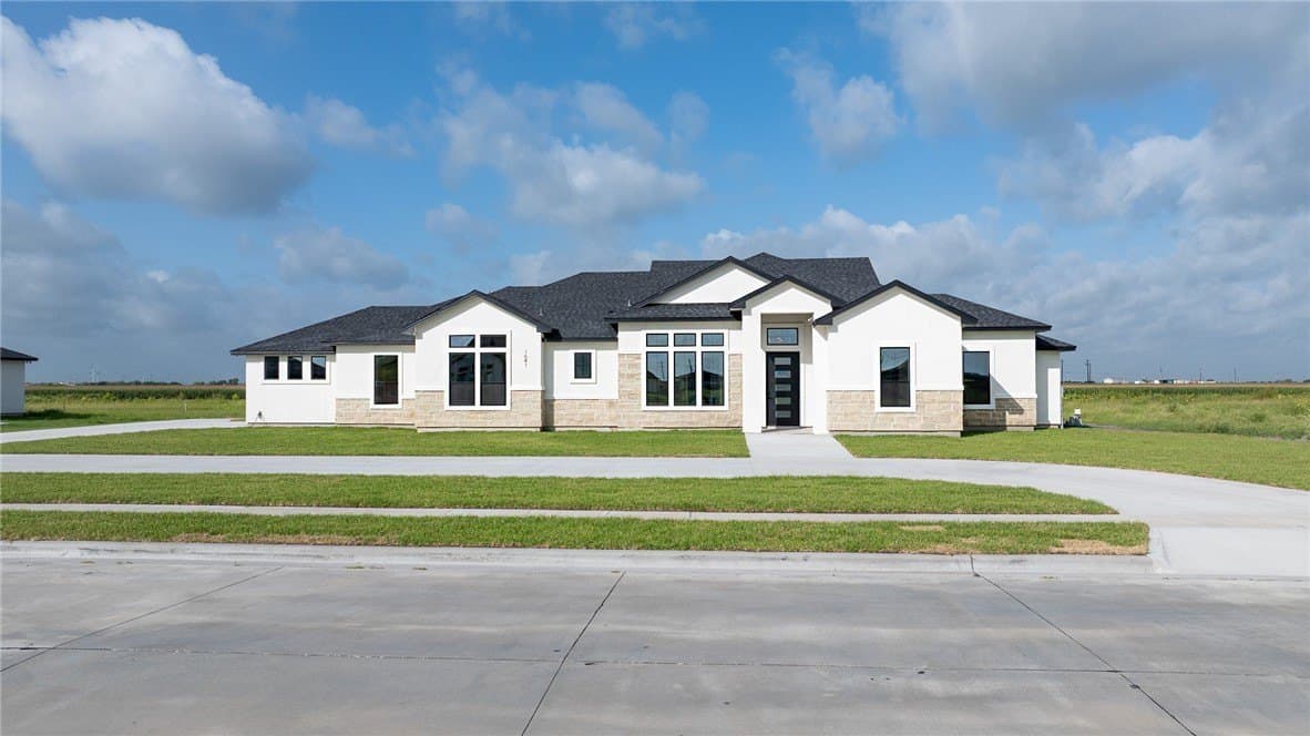 35,998 acres in Nueces County