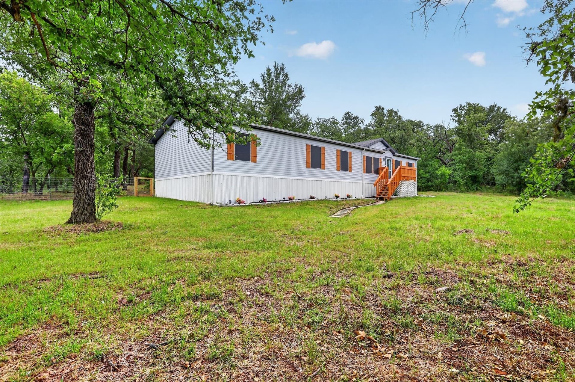 10.45 acres in Wise County - photo 5