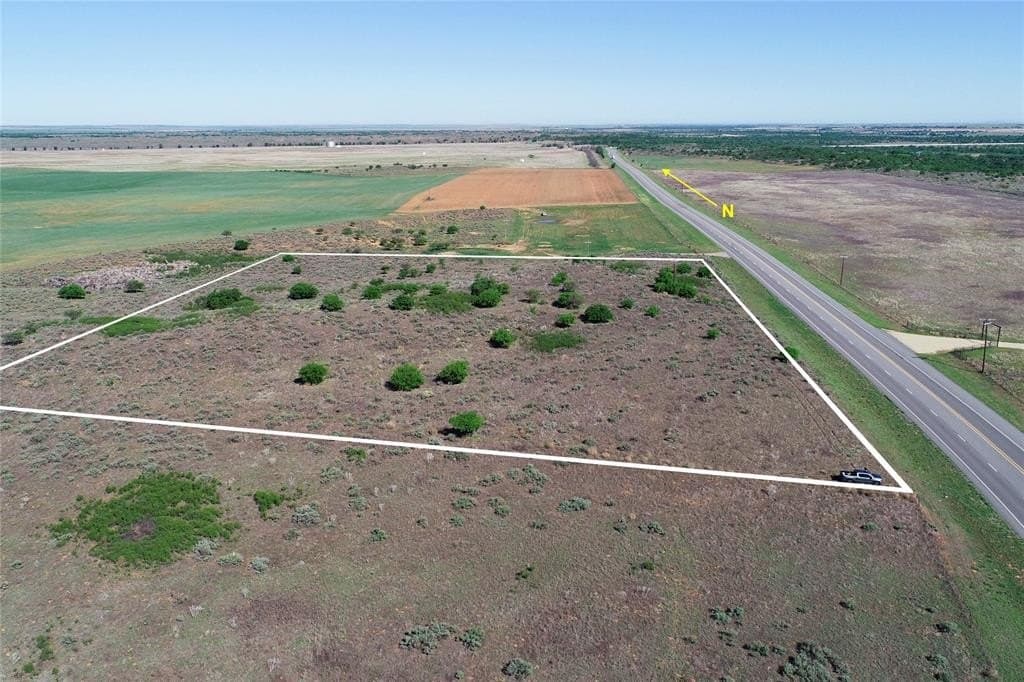 10 acres in Wilbarger County gallery image 3