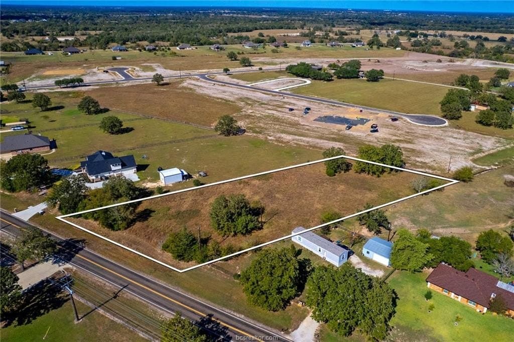 1.53 acres in Brazos County gallery image 4
