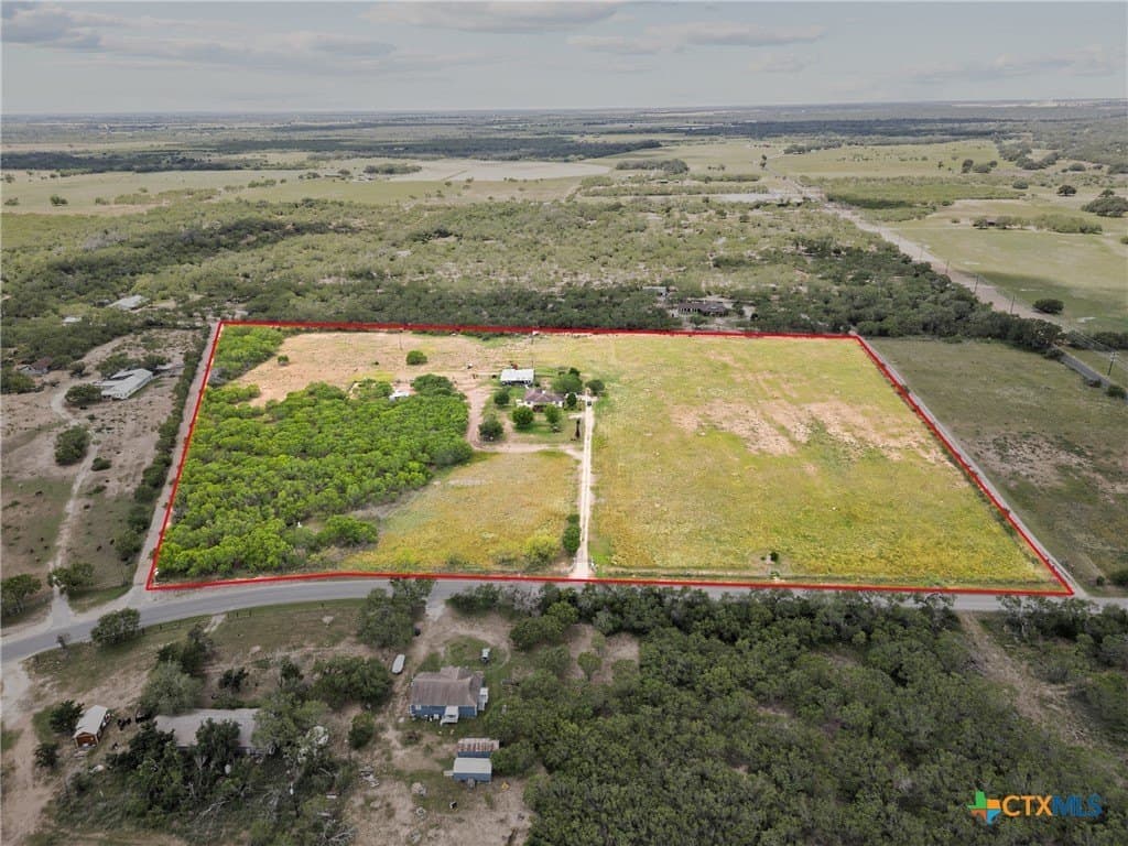 18 acres in Atascosa County