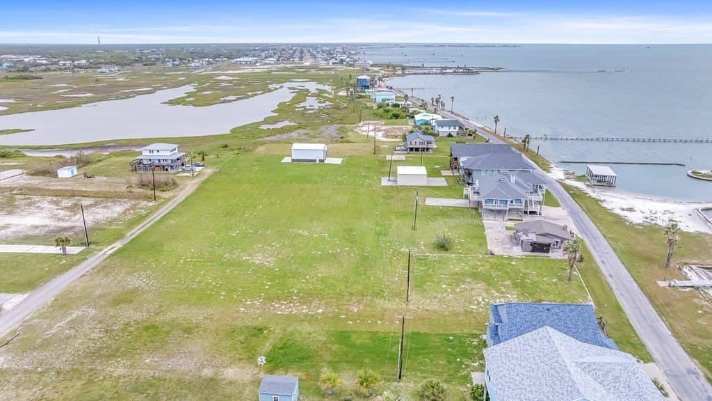 0.84 acres in Texas County - photo 8