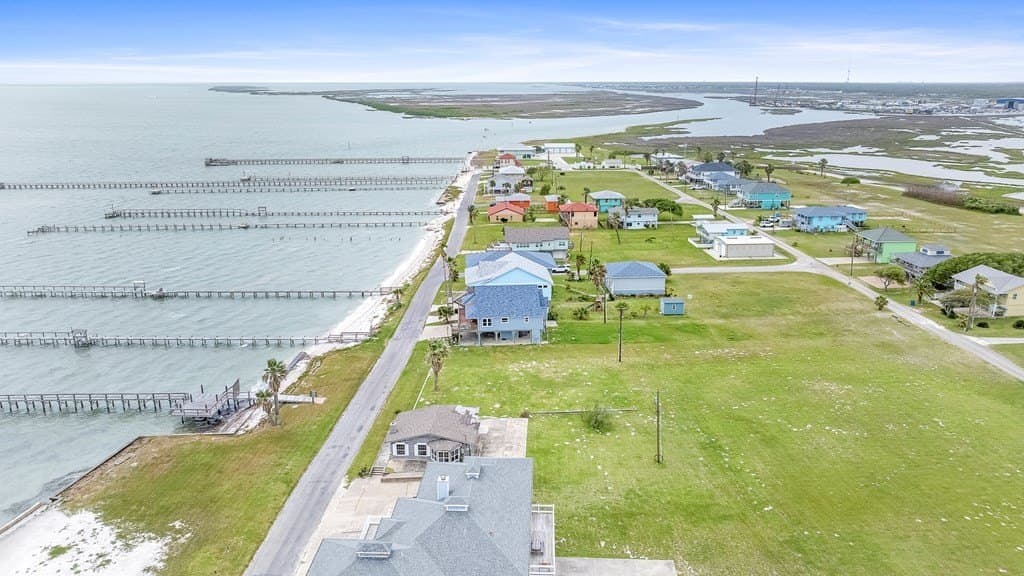 0.84 acres in Texas County - photo 9