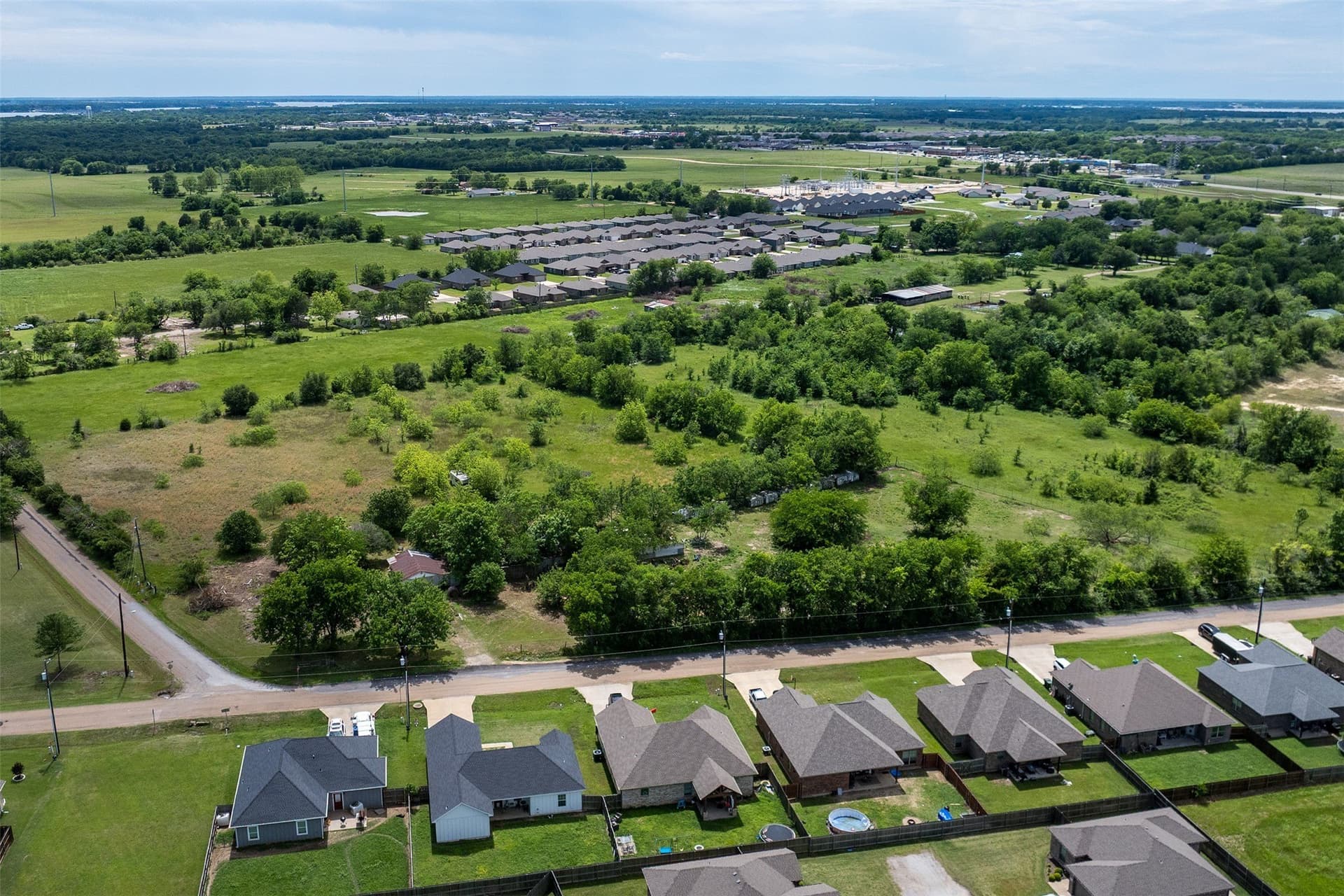 10.39 acres in Kaufman County gallery image 4