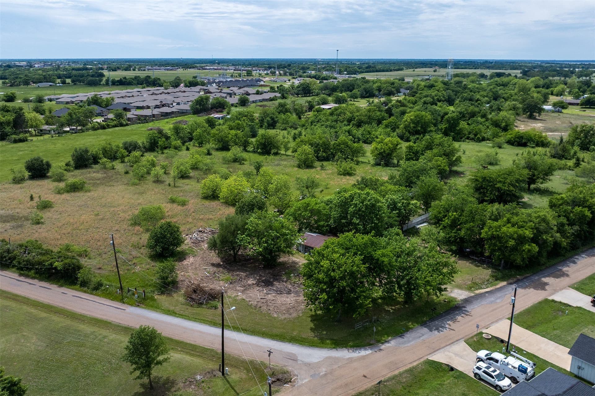 10.39 acres in Kaufman County - photo 7