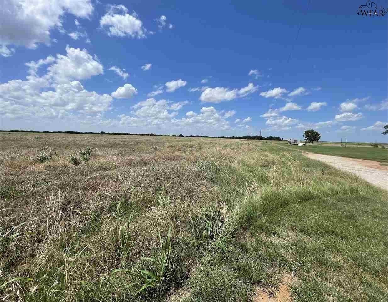 10.01 acres in Clay County gallery image 3