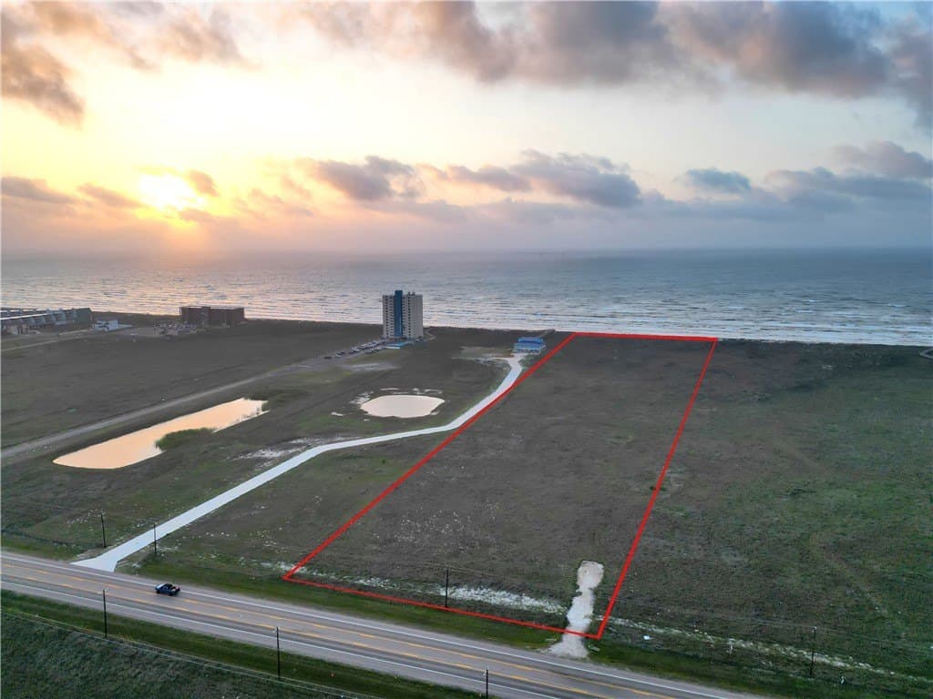 12.61 acres in Nueces County - photo 9