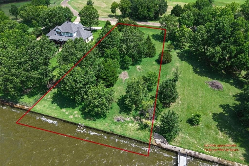 0.87 acres in Navarro County gallery image 2