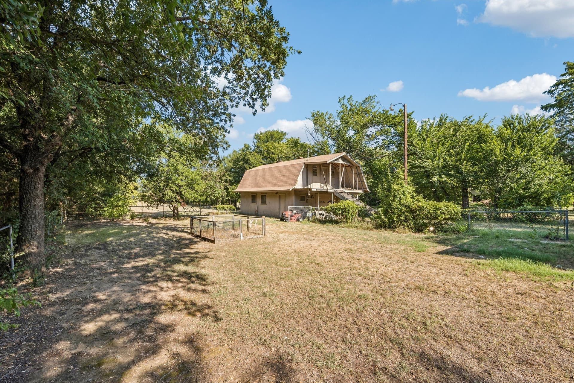 0.83 acres in Tarrant County - photo 6
