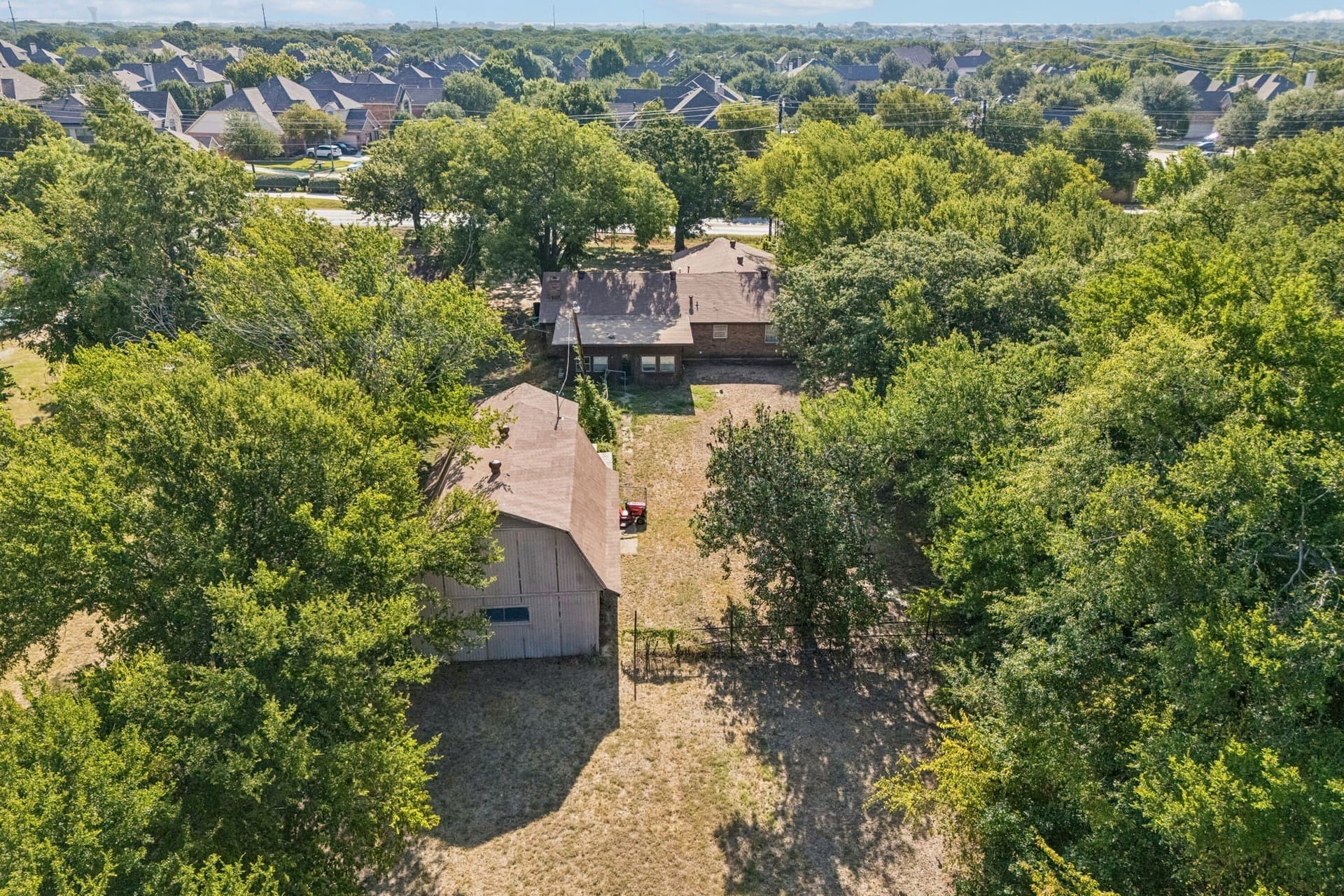 0.83 acres in Tarrant County - photo 5