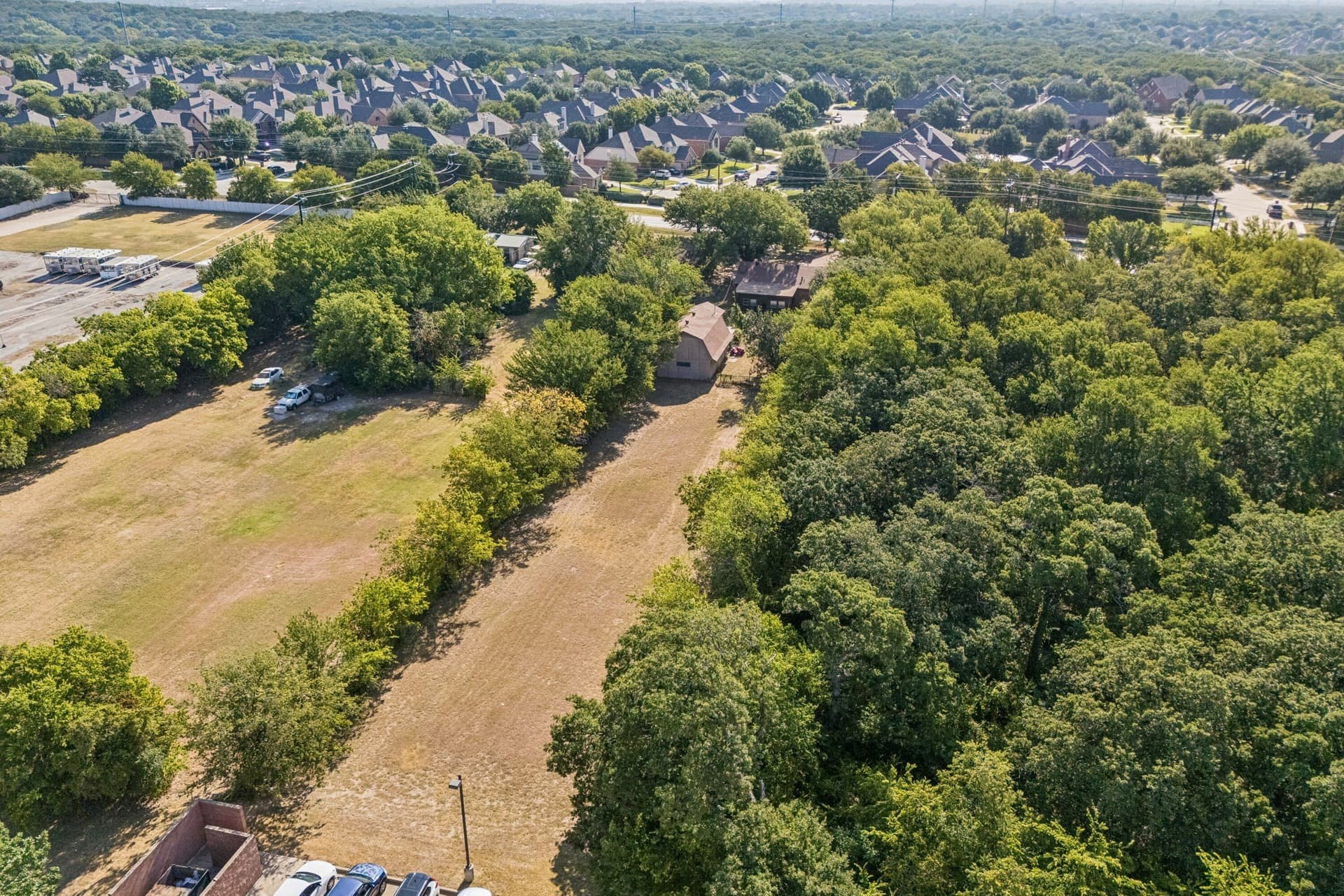 0.83 acres in Tarrant County - photo 4