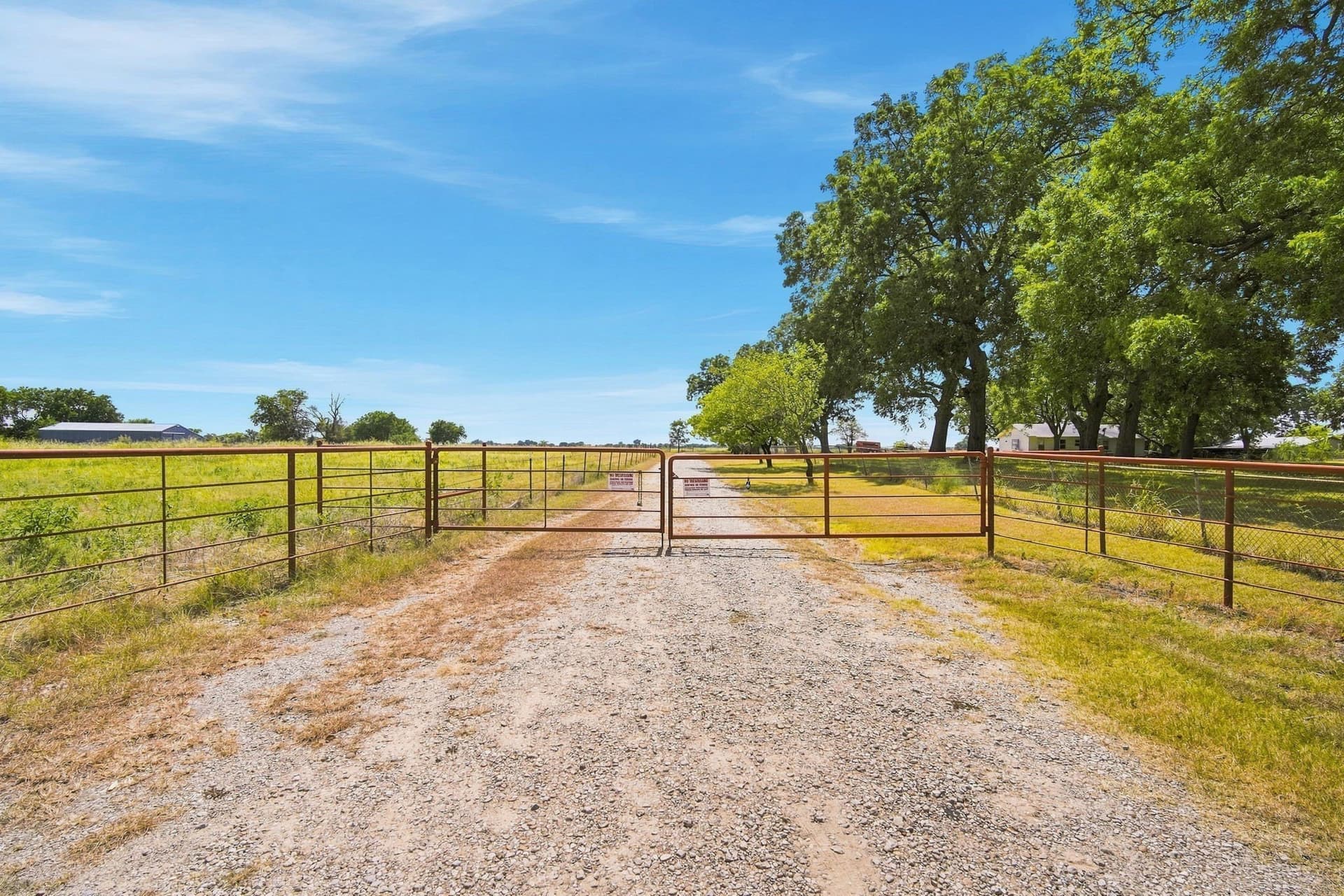 82.62 acres in Ellis County - photo 3