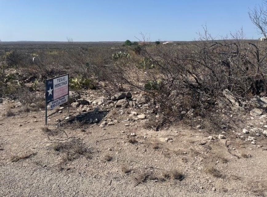 5.1 acres in Val Verde County