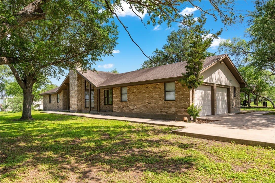 19.85 acres in Kleberg County gallery image 2