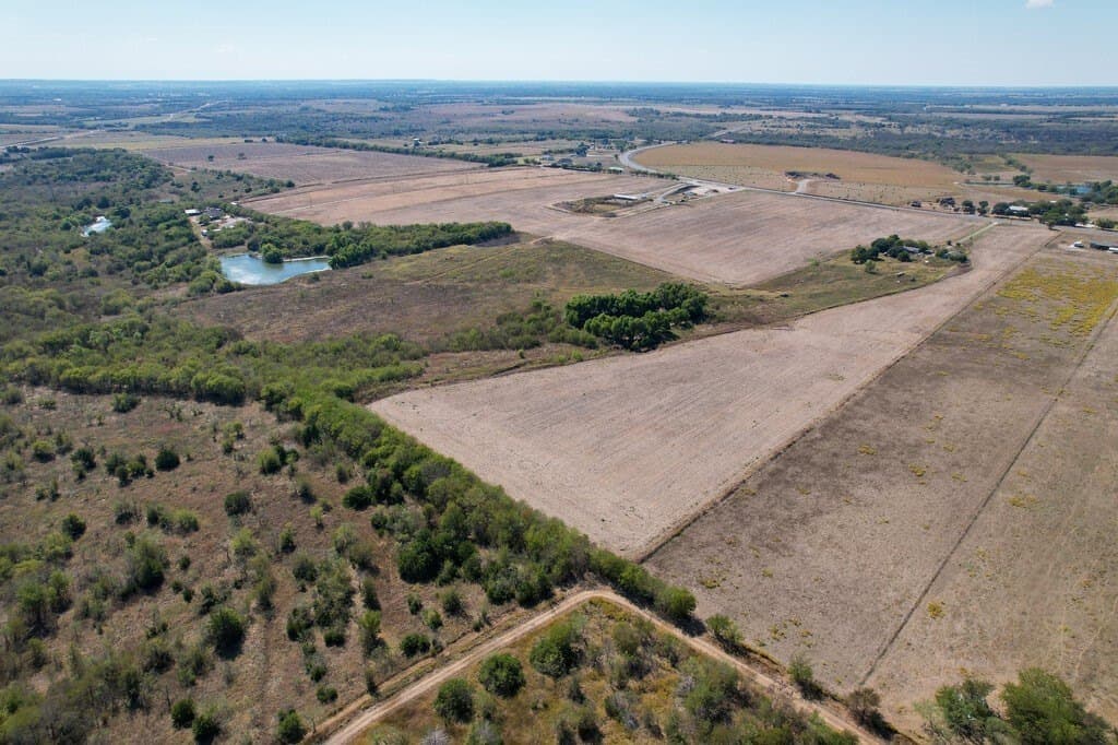 40.29 acres in Ellis County - photo 9