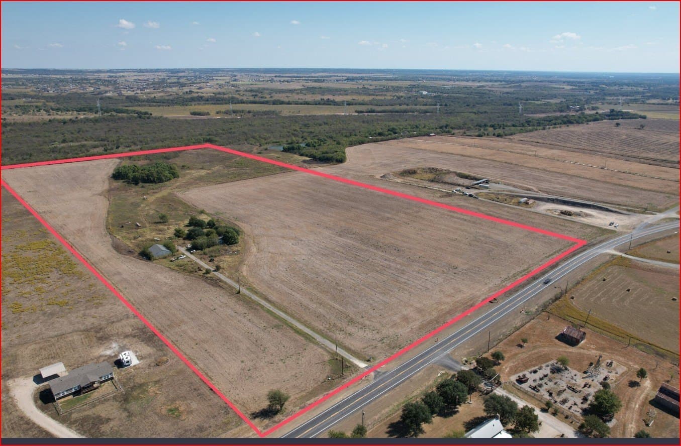 40.29 acres in Ellis County