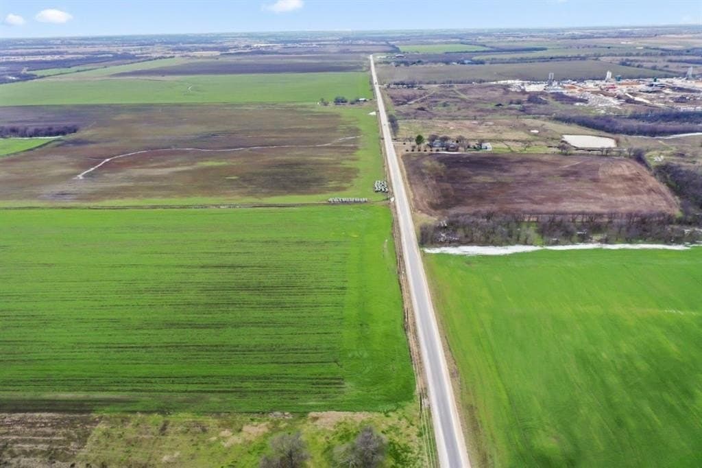 326.21 acres in Grayson County featured view