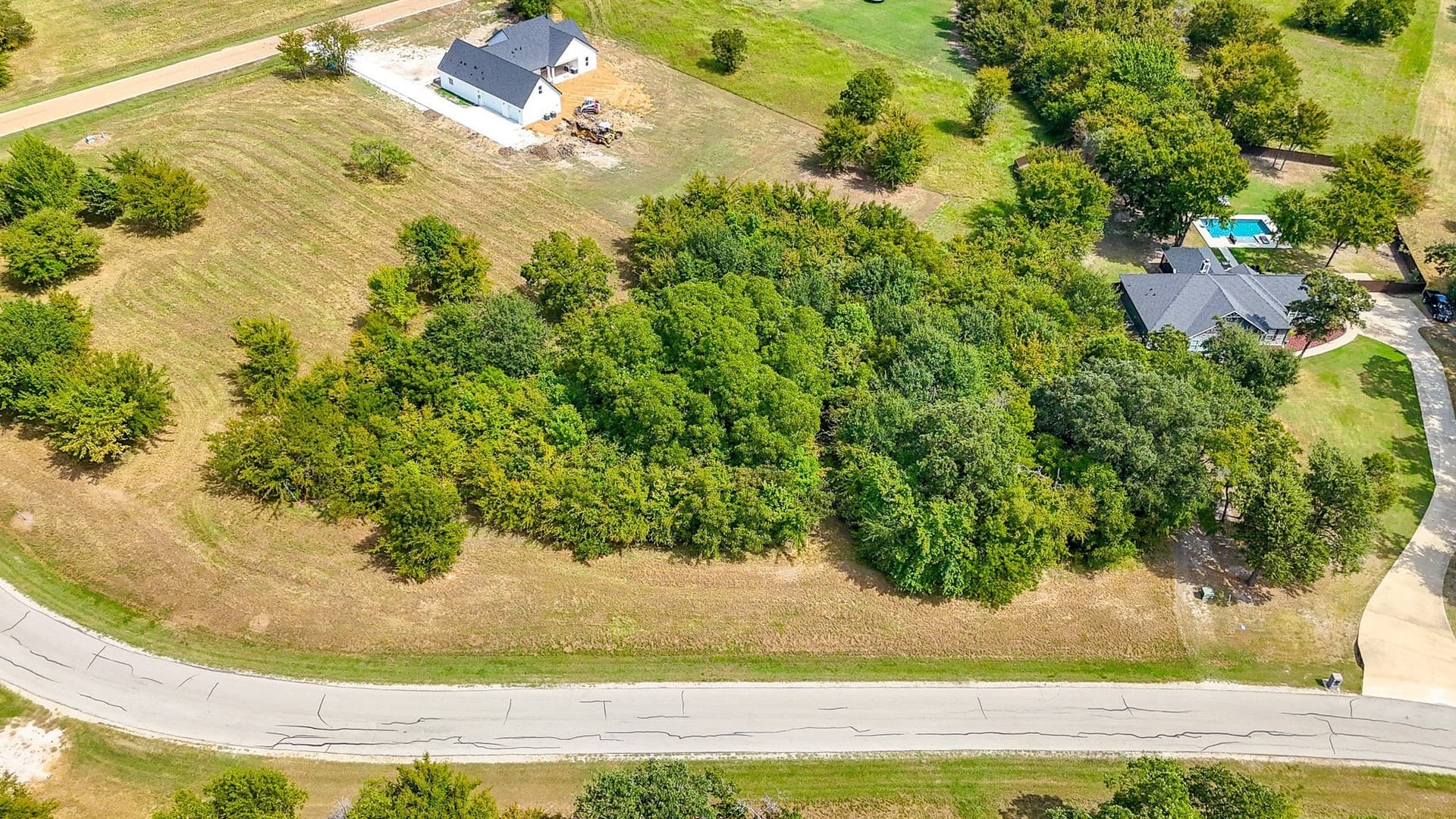 1.02 acres in Navarro County - photo 25