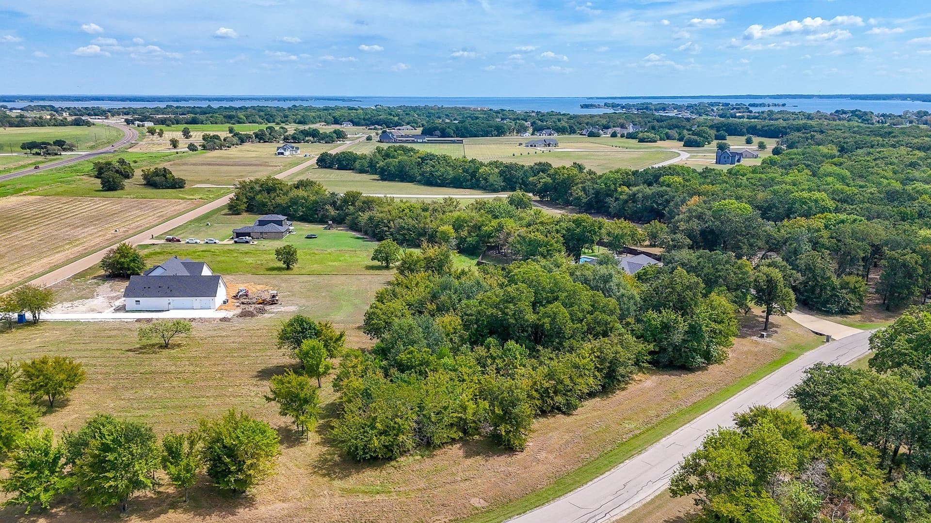 1.02 acres in Navarro County - photo 11
