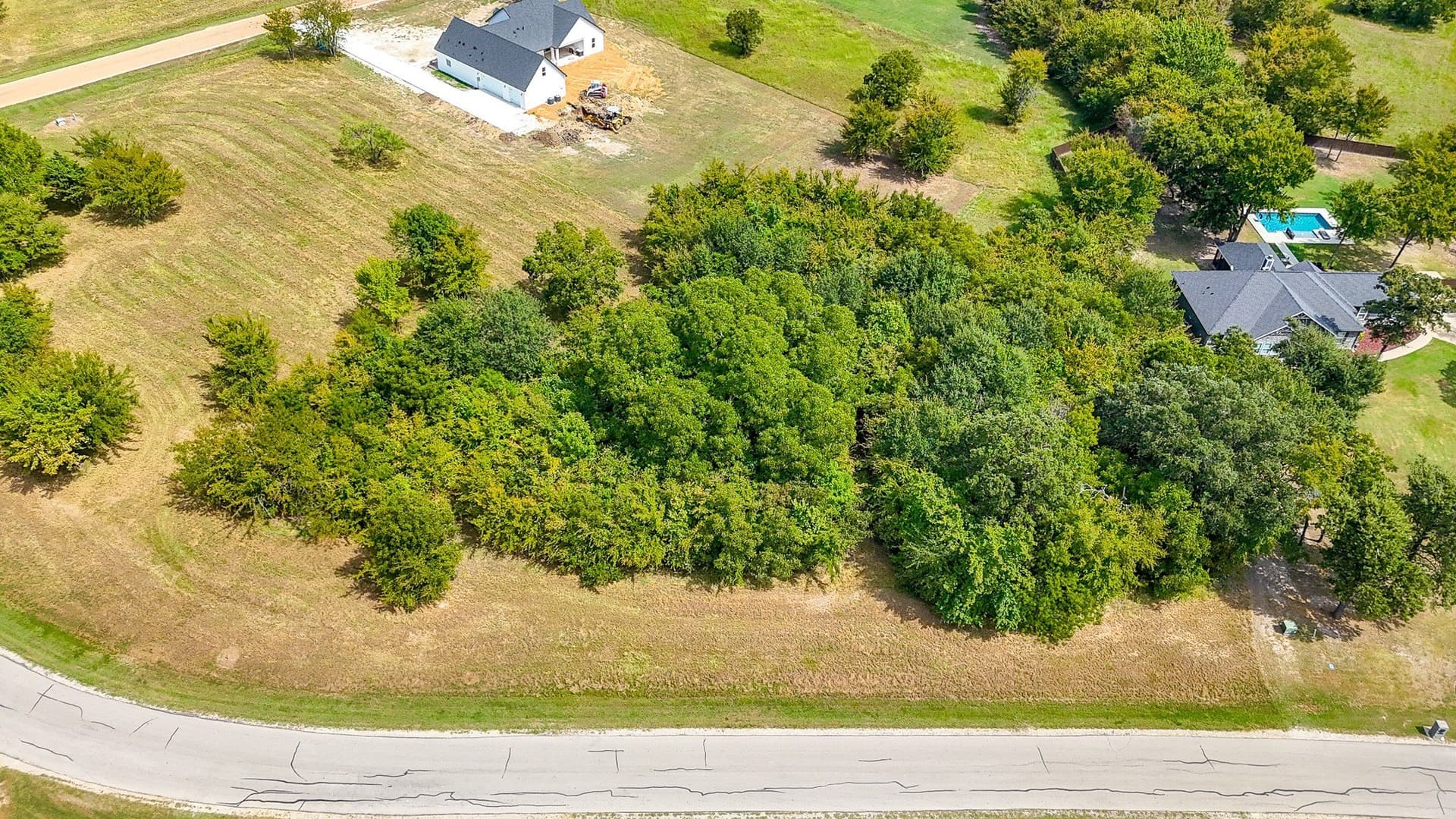 1.02 acres in Navarro County - photo 24