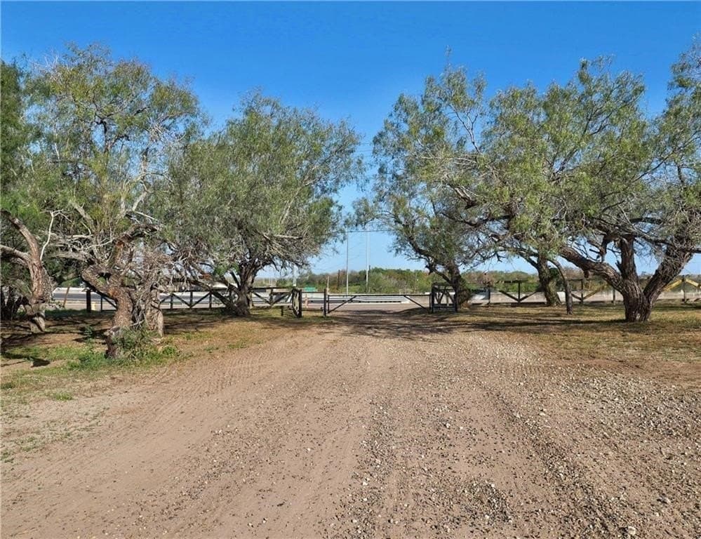 100,000 acres in Nueces County - photo 5